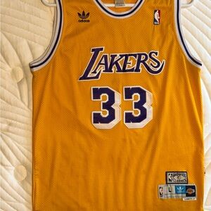 Adidas Los Angeles Lakers Gold Kareem Abdul-Jabbar Basketball Jersey